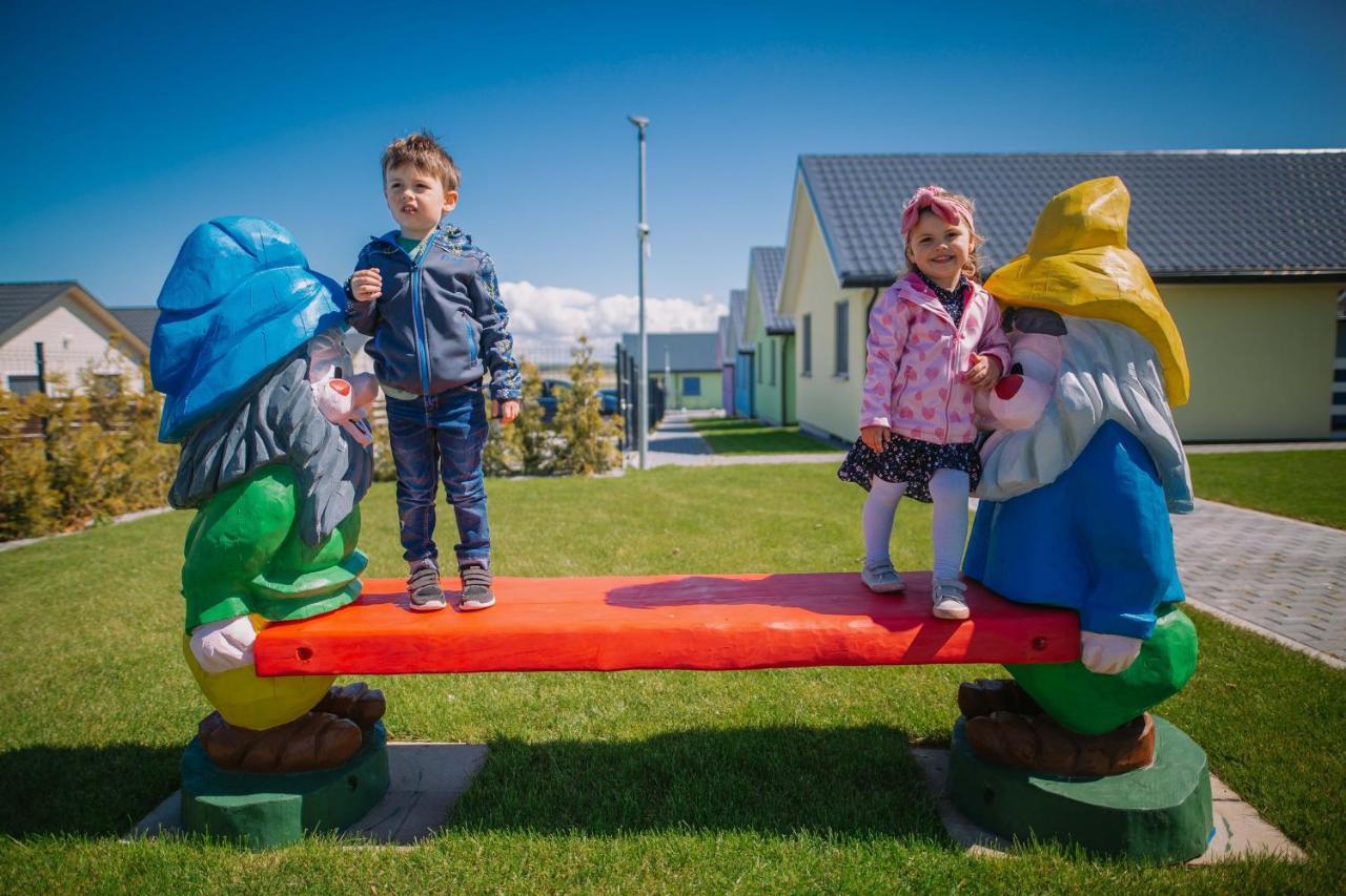 Domki Bajkowe Wzgorze Bobolin Eksteriør billede